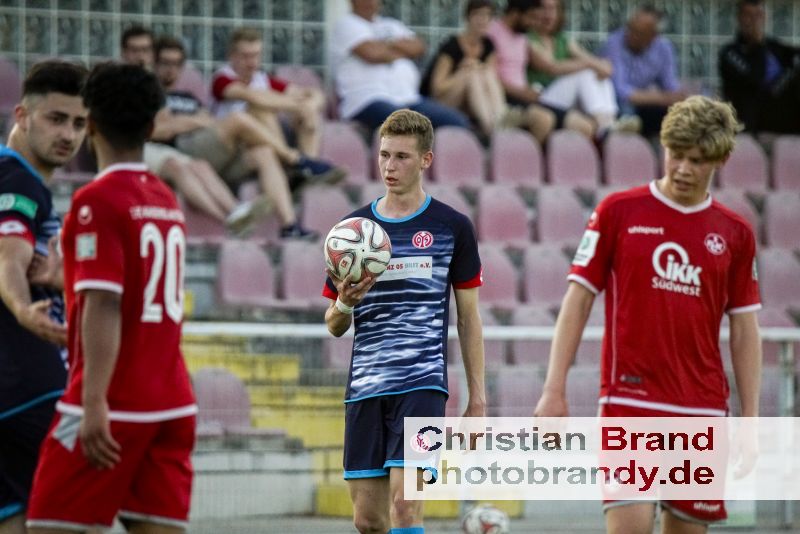 A-Junioren IKK-Südwest-Verbandspokal Endspiel 2018 (chb-20180509-1900-7289.jpg)